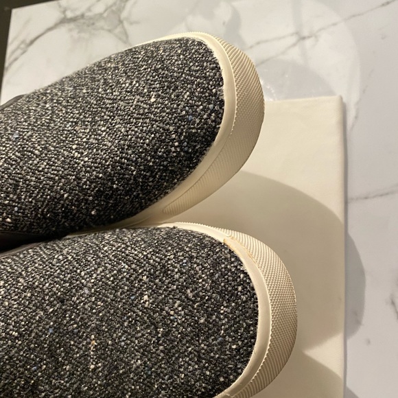 Vince - Picture 4 of 13